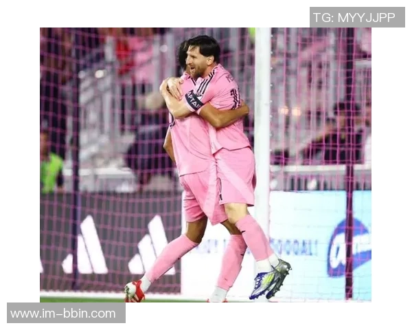 梅西精彩助攻阿尔巴破门球队2-0领先展现默契配合